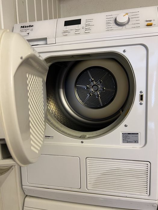 Uscator de haine Miele