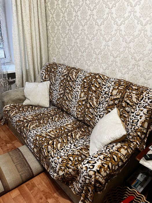 Диван в хорошем состоянии!