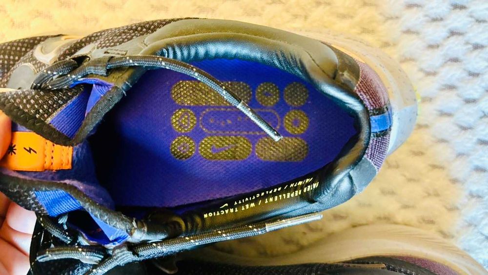 Nike Winflo 8 Shield маратонки за бягане