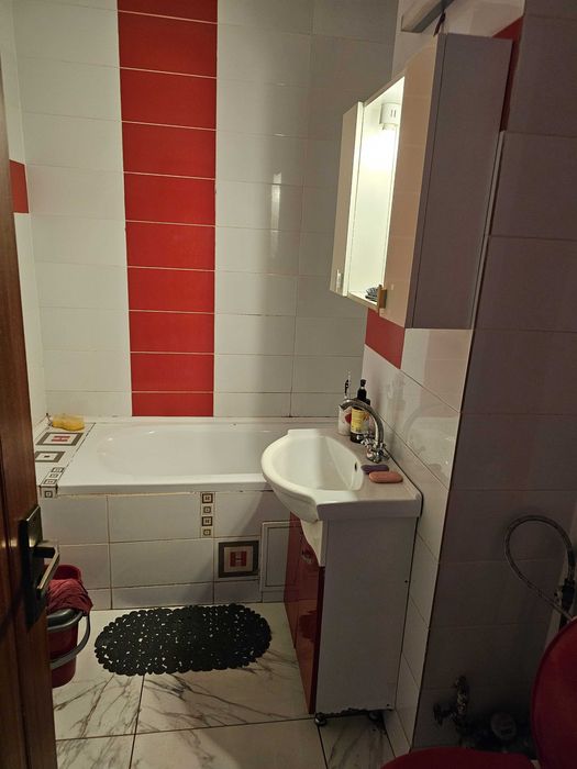 Gazdă 1-2 fete – Zimbru | Cameră în apartament 2 camere decomandat
