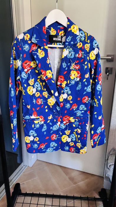 Сако лятно Love moschino размер 38
