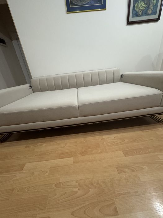 Продается Диван в отличном состоянии