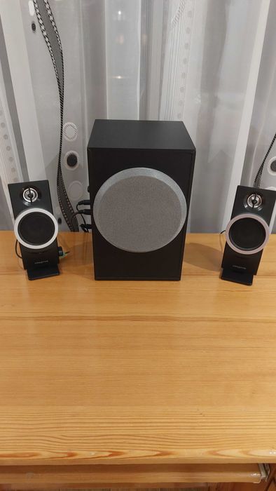 Тонколонки Creative плюс бас каса