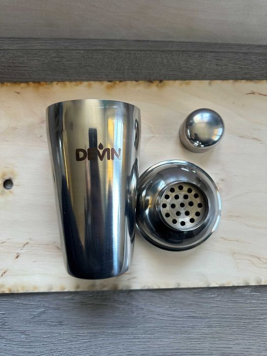 Луксозна кутия метален шейкър чаши +аксесоари Devin подход. за подарък