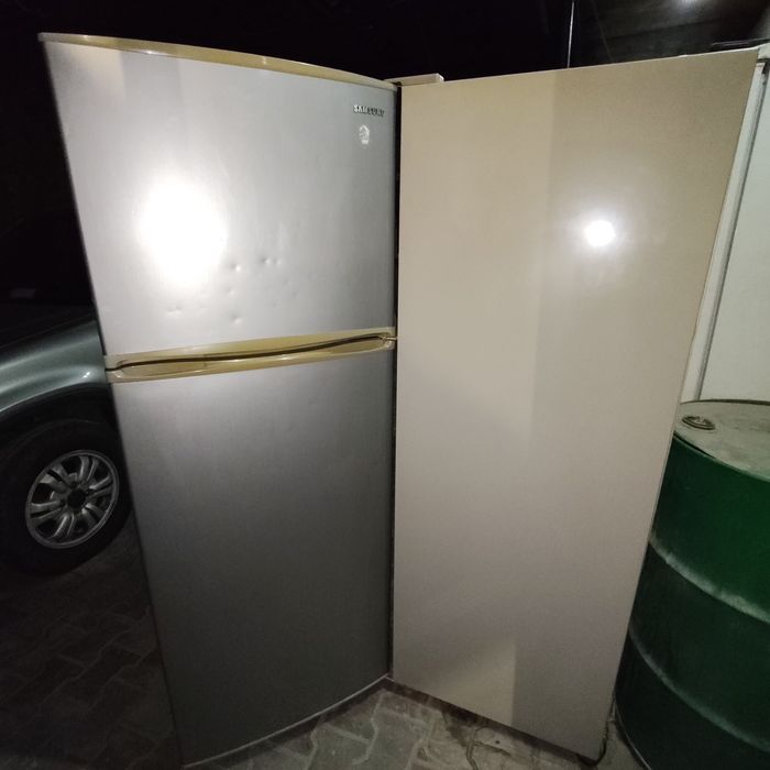 Продам холодильник