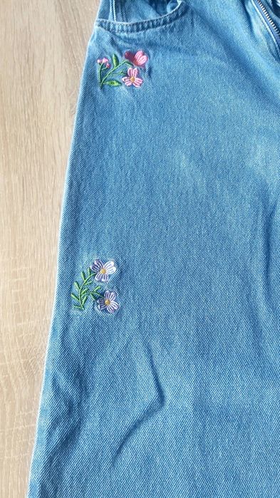 Сини дънки за момиче