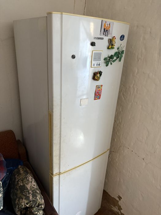 Продам холодильник Самсунг