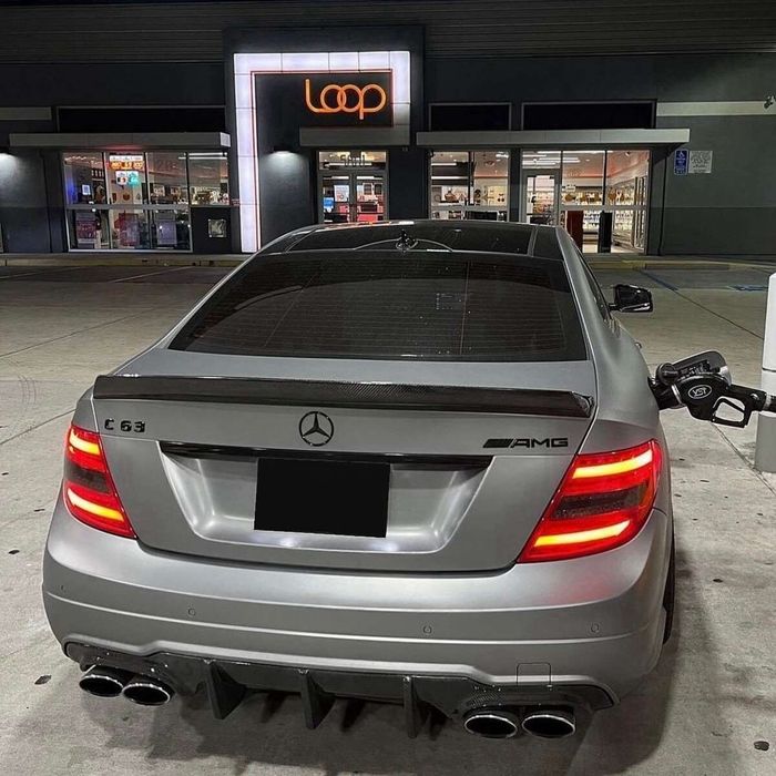 Тюнинг W204 AMG обвес Элероны сплитер диффузор