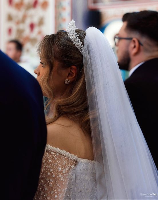 Coroniță mireasă handmade – elegantă, purtată o singură dată