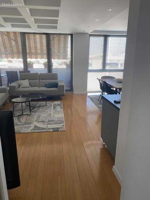 Дава се под наем Двустаен апартамент в Бургас, Лазур - 53 кв.м за 229.5 € - Снимка #2