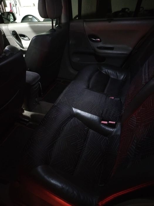 Renault Laguna 2 – 1.8 Benzină + GPL | Full Option | Interior Laguna 3
