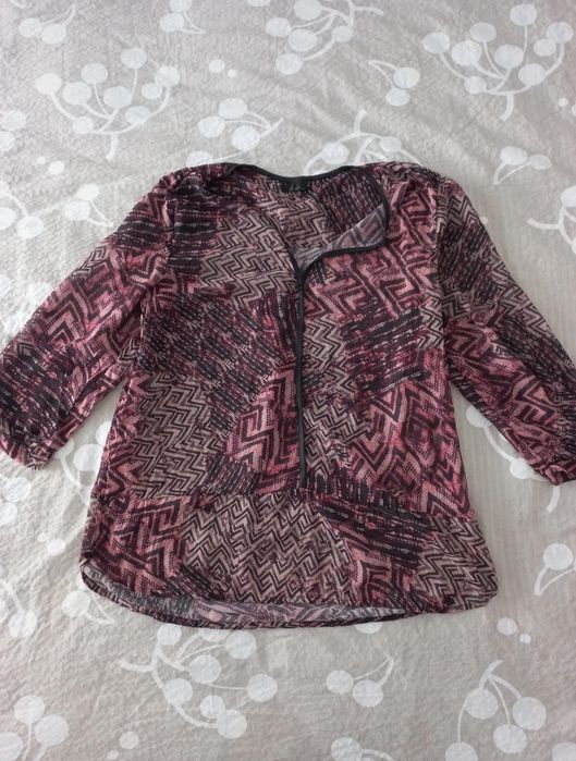 Cămașă plăcută pe piele