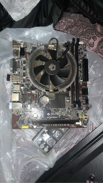 Продам материнку с процессором и БП