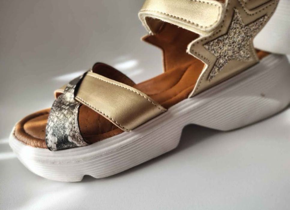 Детски сандали от естествена кожа