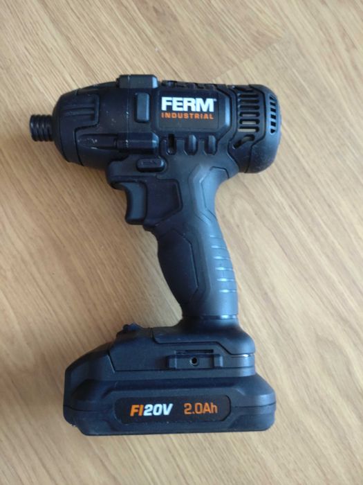 Masina de insurubat cu impact 1/4" Ferm CDM1142P