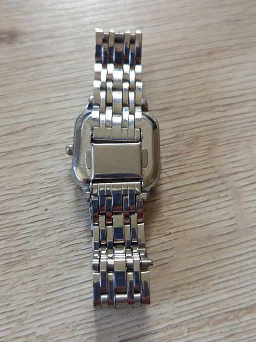 Часы наручные женские