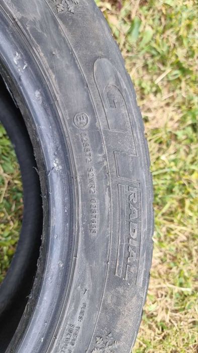 2 броя зимни гуми 215/55 R17