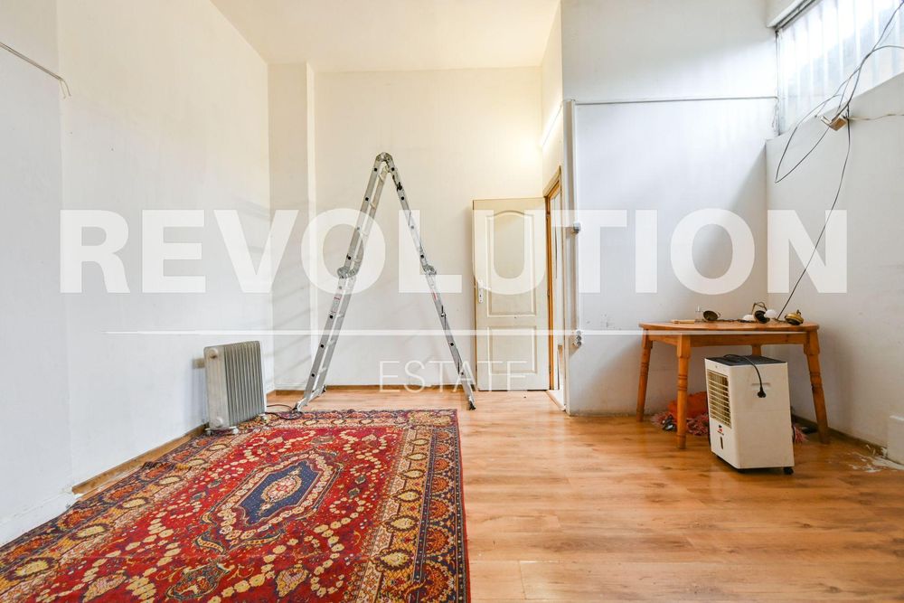 Дава се под наем Двустаен апартамент в София, Левски - 70 кв.м за 418.71 € - Снимка #2