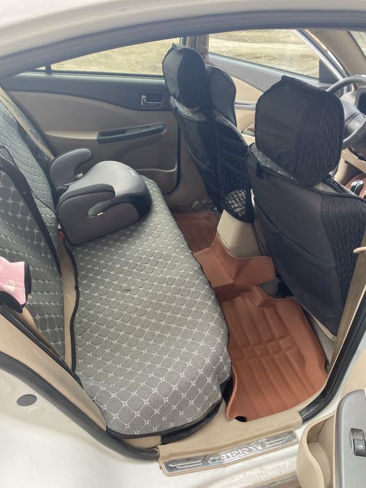 Продам автомобиль чери е5