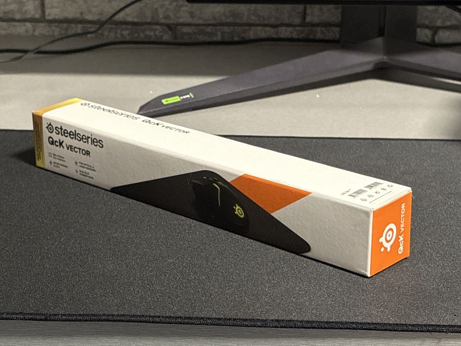 Bundle Razer Deathadder V2 + Mouse bungee V3 + mousepad Steelseries