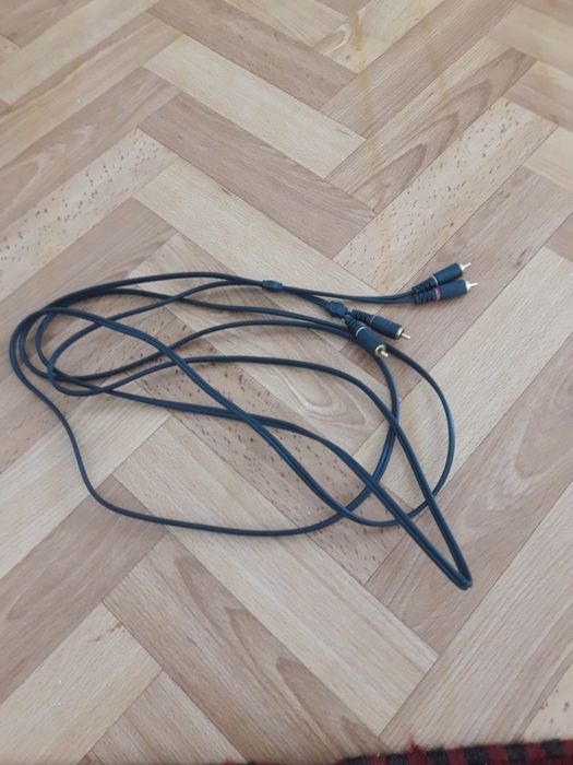 Продается адаптеры, блок питания, кабеля