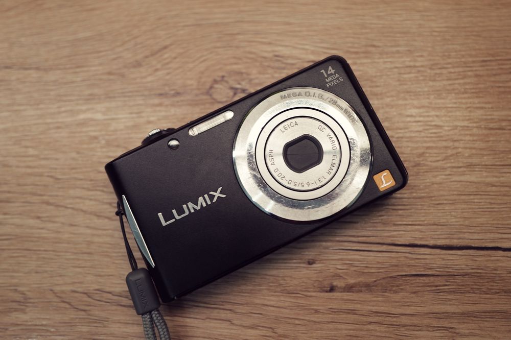 Aparat foto Panasonic Lumix FS14 14Mp de Top Leica Lens instagram ITP