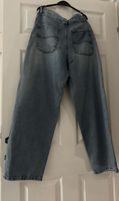 Blugi Bershka baggy fit mar 36