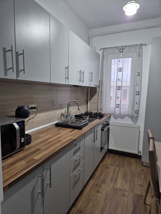 Inchiriez apartament pe strada Abatorului ,Comuna Floresti