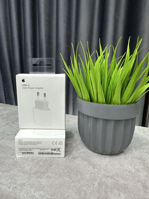 Айфон галовка 20 ват новый быстрый зарядчик шнур