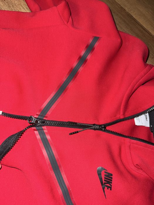 Bluza Nike Tech Fleece rosie originala