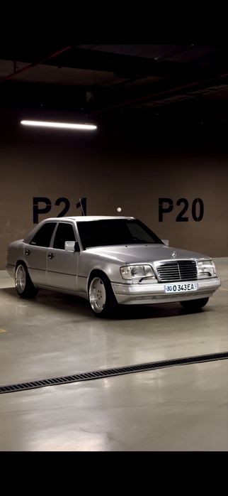 Mercedes Benz W124