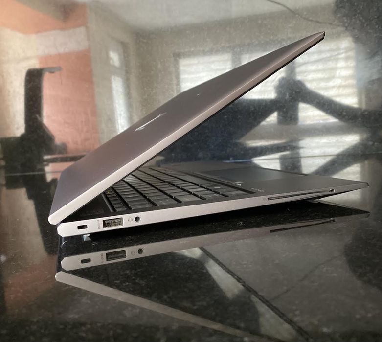 HP ZBook Firefly 15,6” , 32GB, 1TB SSD, Intel Core i7 10610u