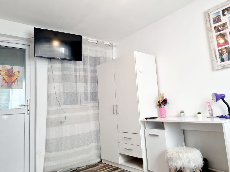 Apartament la curte,  lângă plajă