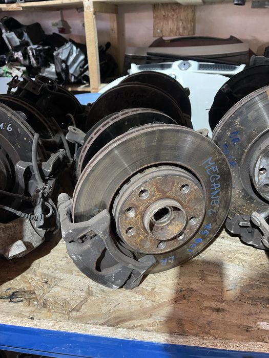 Fuzeta fata Renault Megane 4 IV stanga dreapta an 2015-2022 completa