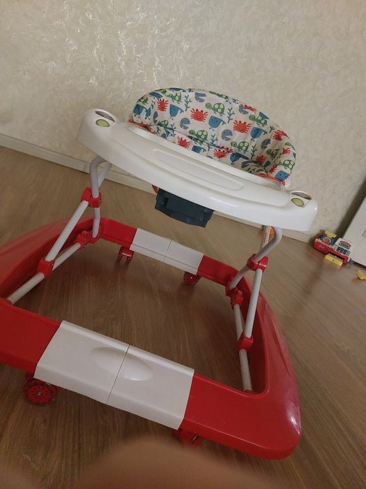 Продаю ходунки детский