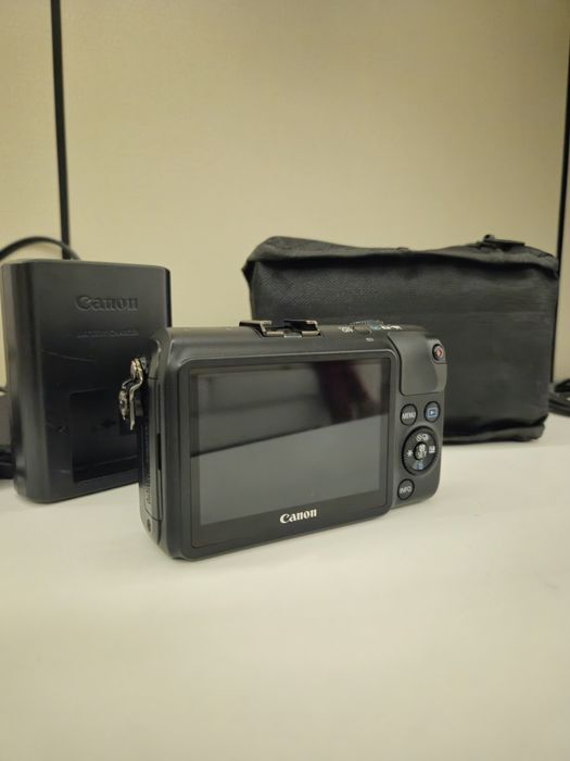Продам Canon EOS M