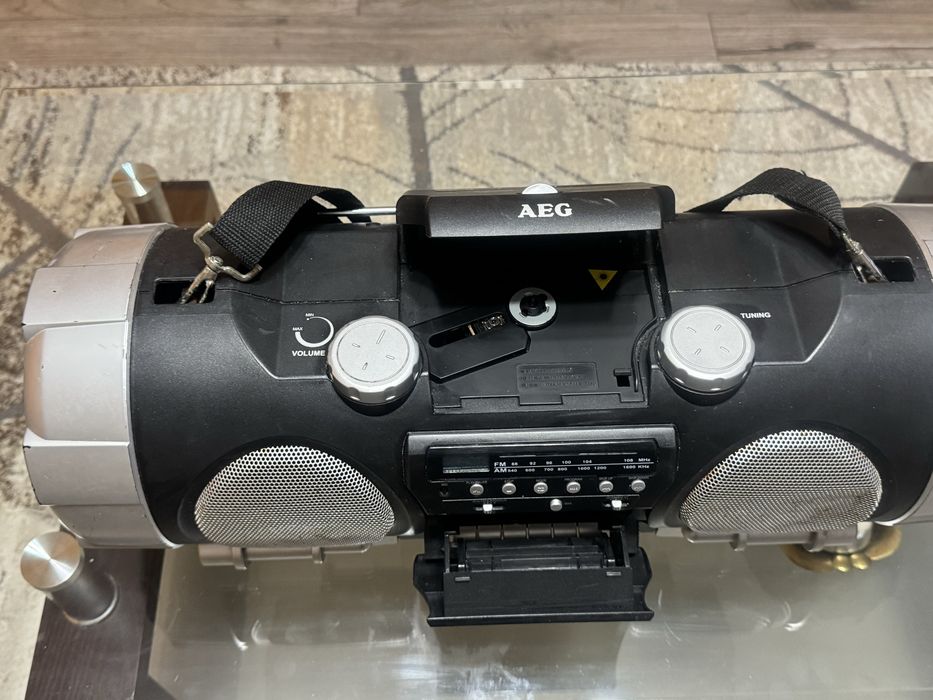 Boombax Aeg Srr-4317 Cd Mp3