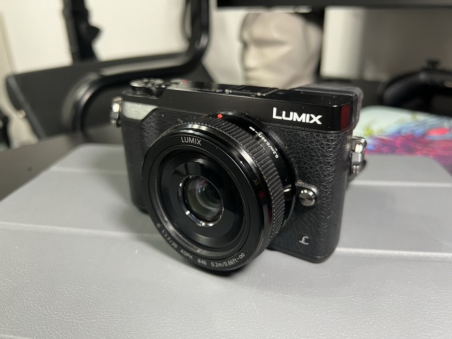Panasonic GX80 cu obiectiv 20mm 1.7 autofocus