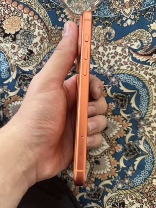 Srochna sotiladi Iphone 17 pro max orange  256gb