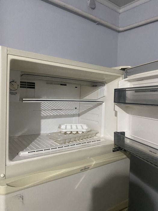 Холодильник всё работает