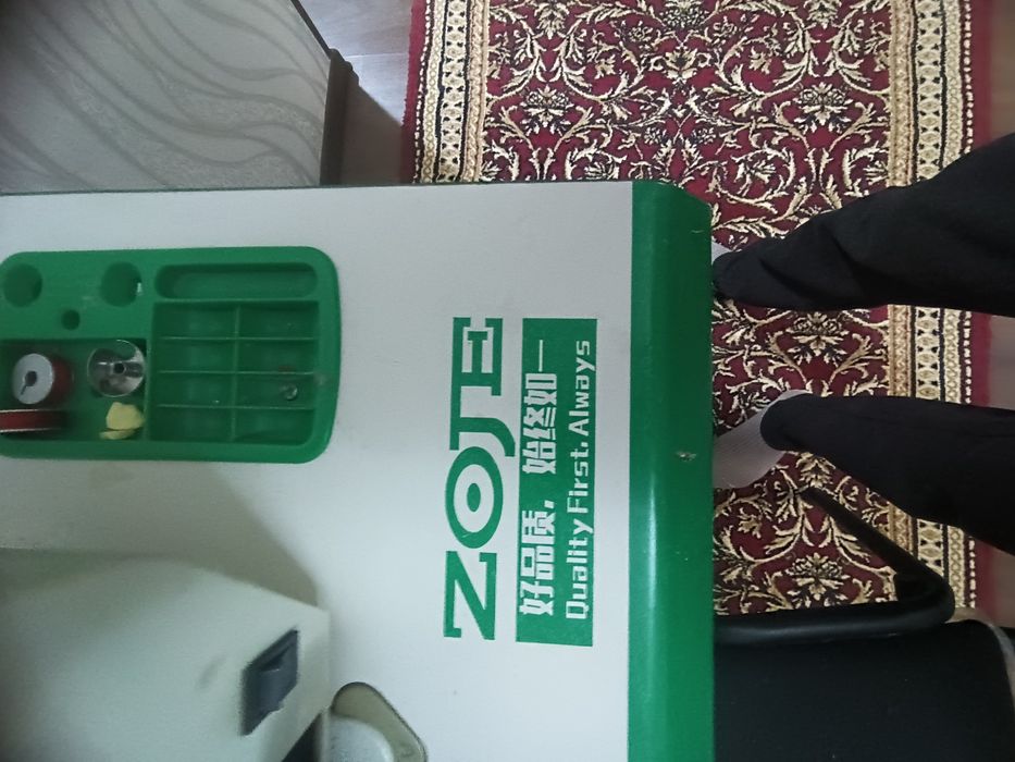 Tikuv mashinasi sotiladi