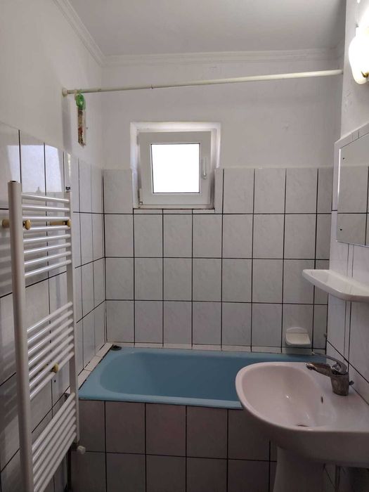 garsoniera de închiriat în Mioveni