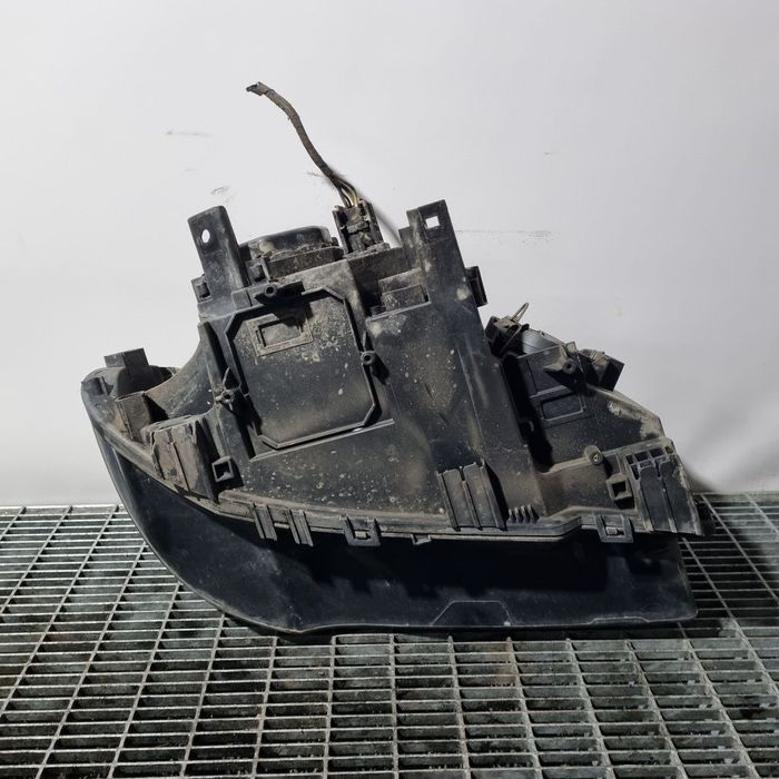 Far Stanga BMW X3 E83 2003 - 2006 SUV 4 Usi (1464) Fara xenon