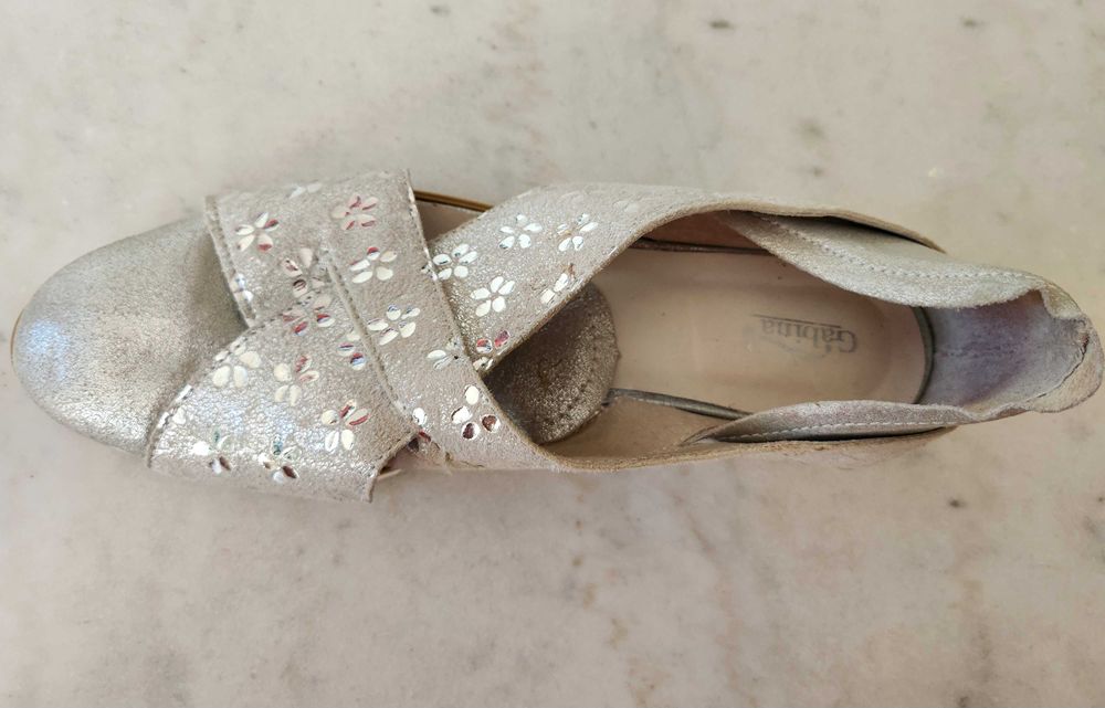 Обувки от естествена кожа Gabina