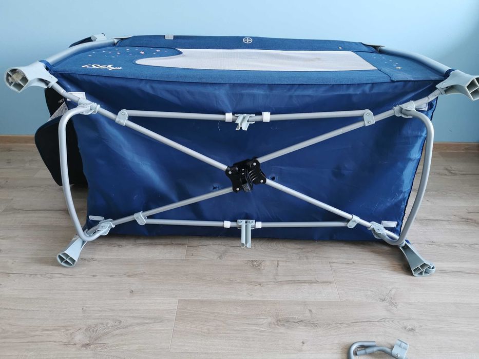 Cangaroo ISleep Кошара на две нива