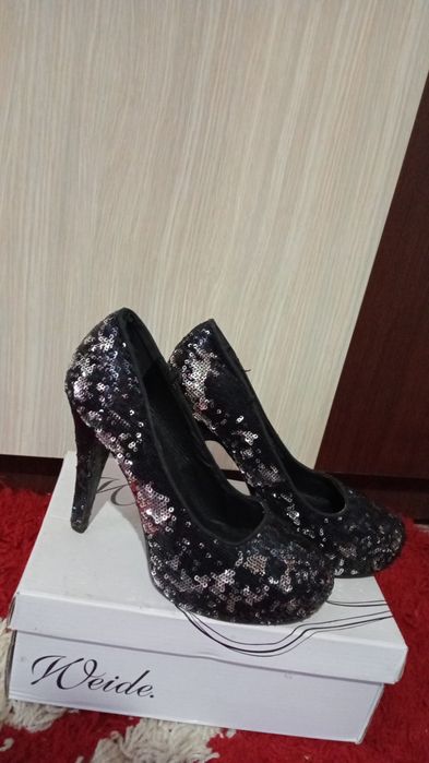 Pantofi de damă cu toc