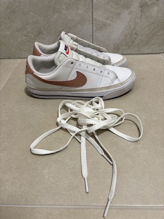 Adidasi nike court 38