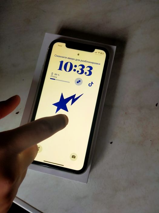 Продам телефон айфон 11