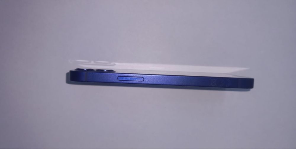 iPhone 12 mini очень в отличном состоянии!!!