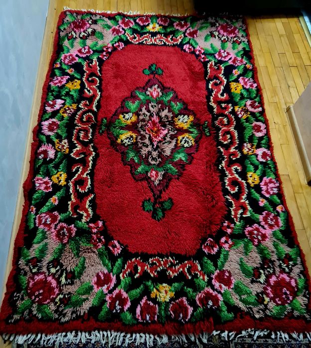 Килим чиста вълна Чипровски. Ръчна изработка.